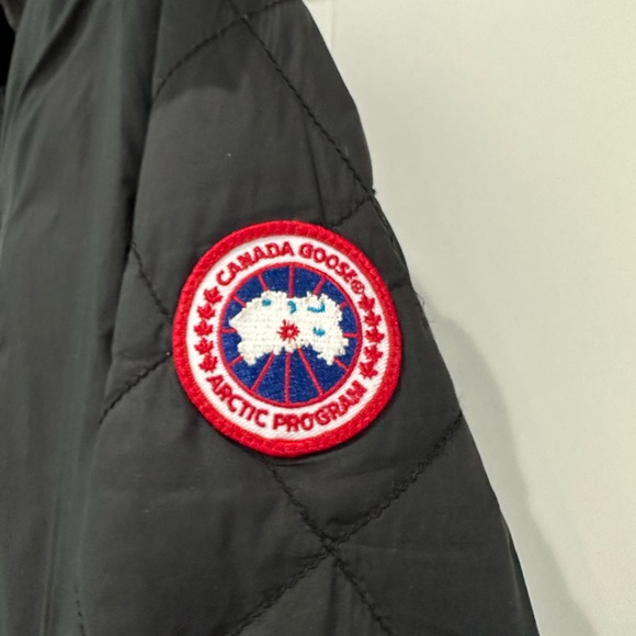 Lightweight Canada goose down jacket - Picture 2 of 5